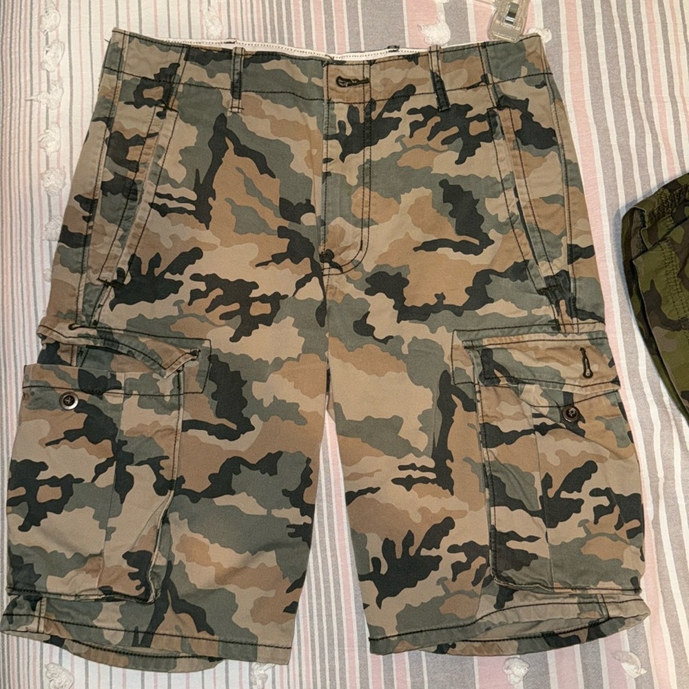 Levi Army Shorts